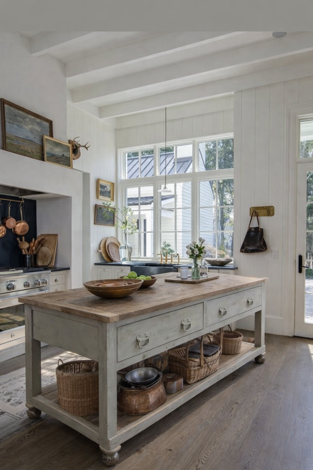 Dining setting