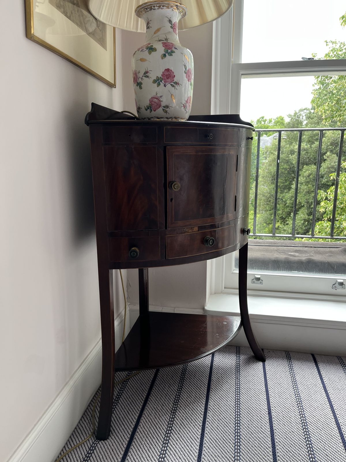 Georgian Mahogany Bow Front Corner Cabinet With Drawer