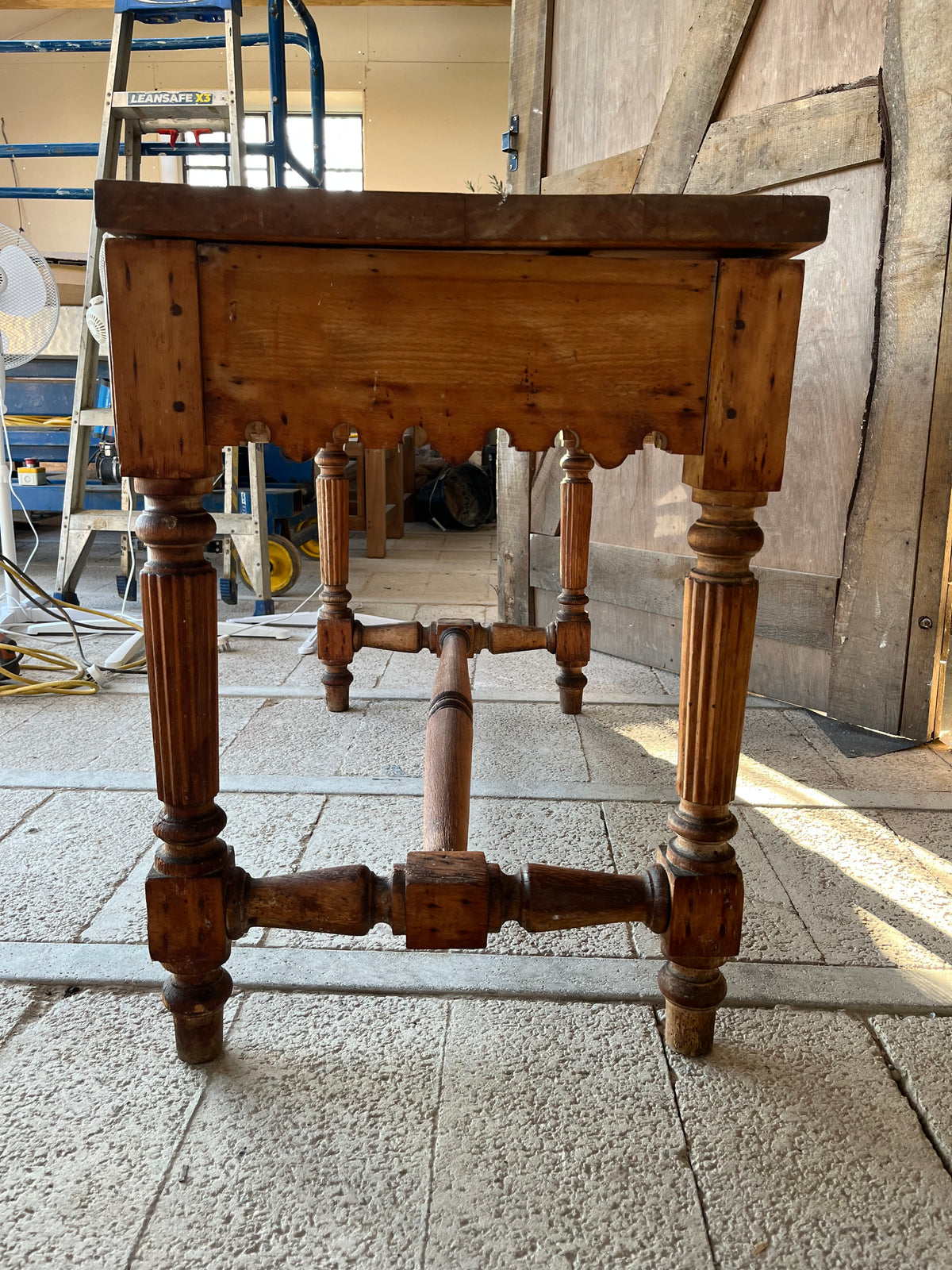 Pine Prep Table