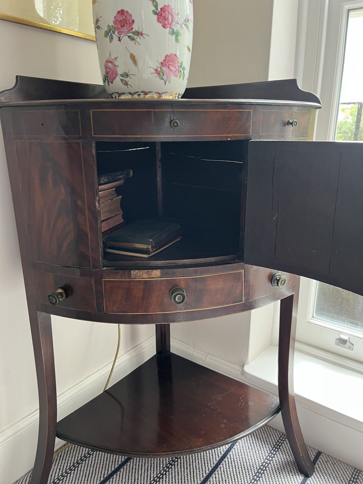 Georgian Mahogany Bow Front Corner Cabinet With Drawer
